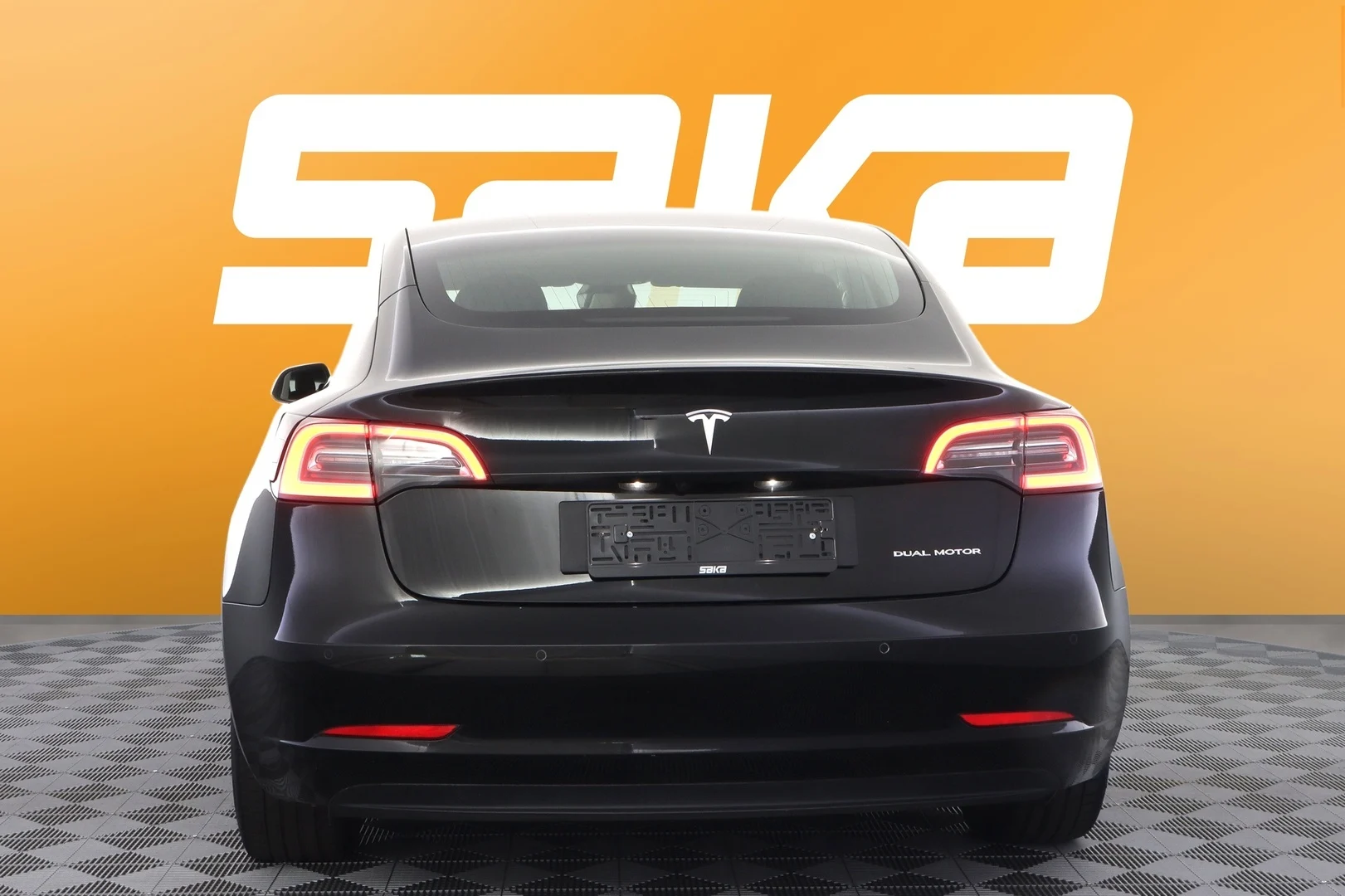 Car Image - 4xH3UEEFbiyShmF2sI12MD