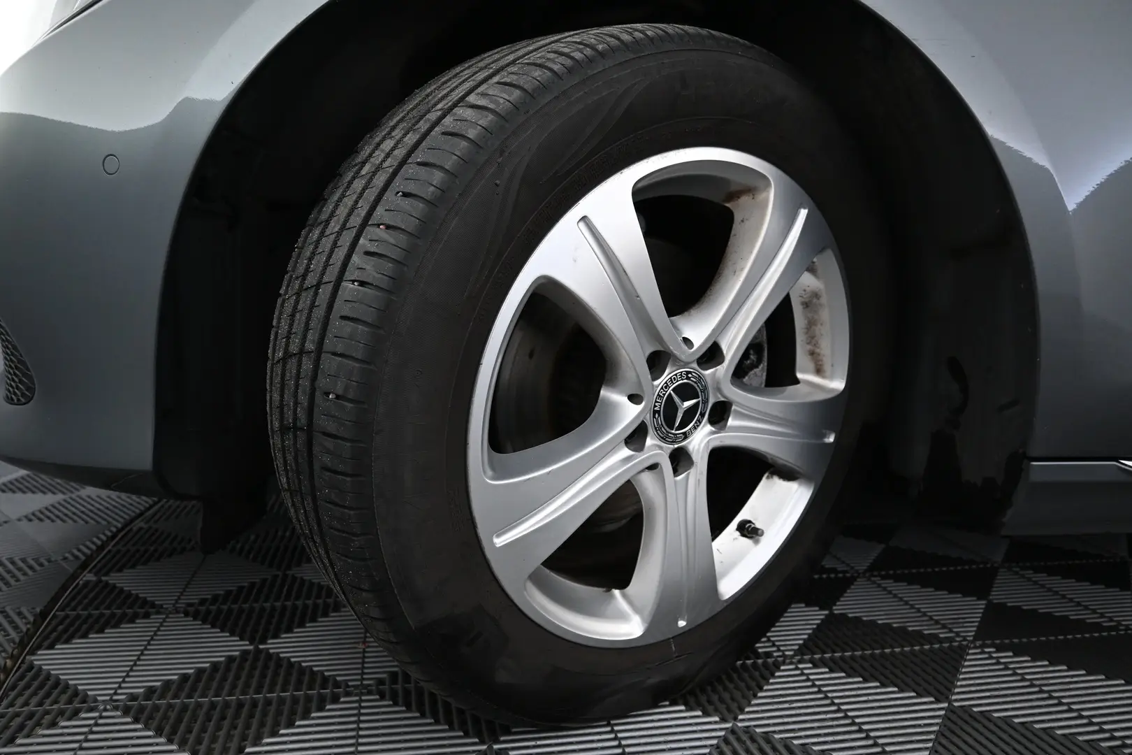 Car Image - 6rU84w8FRS6o0KH0ZQPlxV