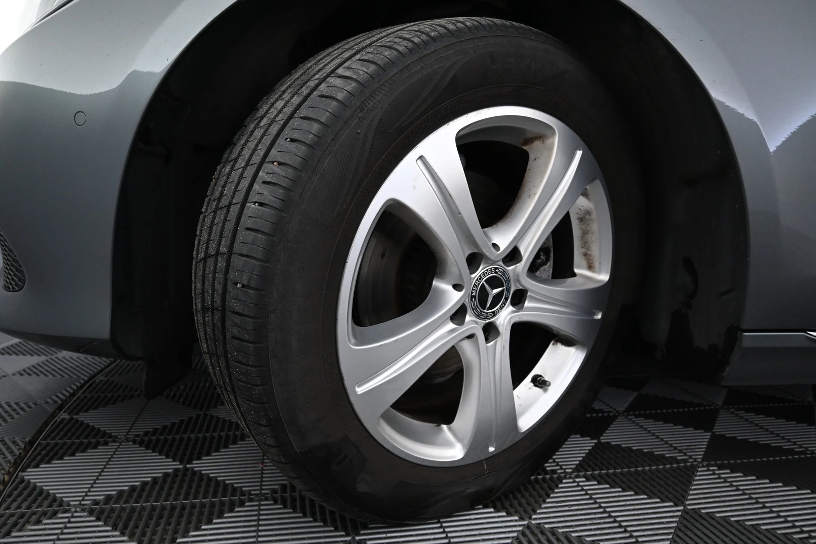 Car Image - 6rU84w8FRS6o0KH0ZQPlxV