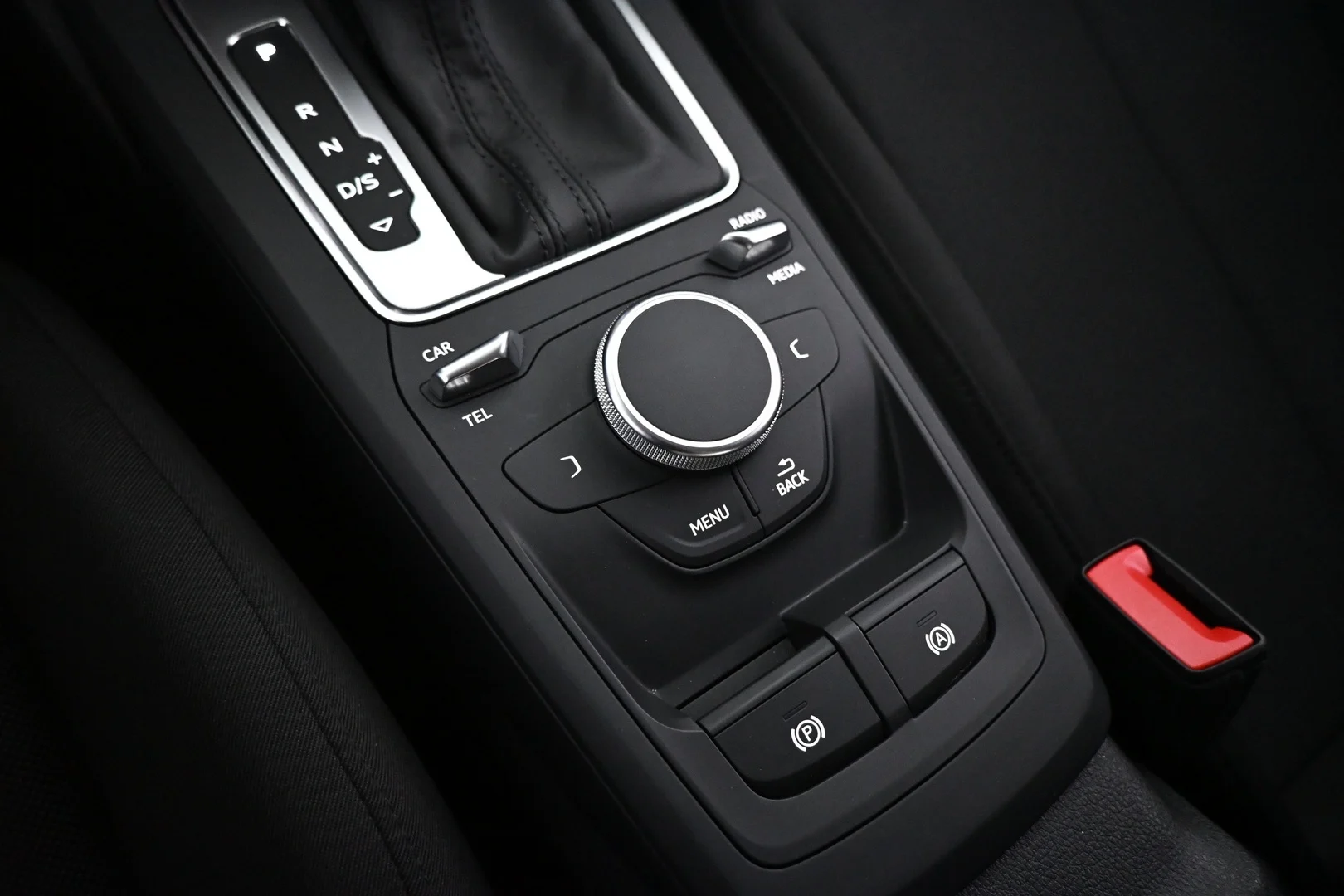 Car Image - 76ApKC0SgcQ5KjNfXh3Wbo