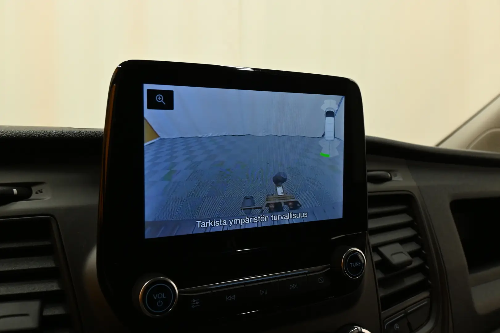Car Image - kef4Lc9YhY2EetXVHjsLK