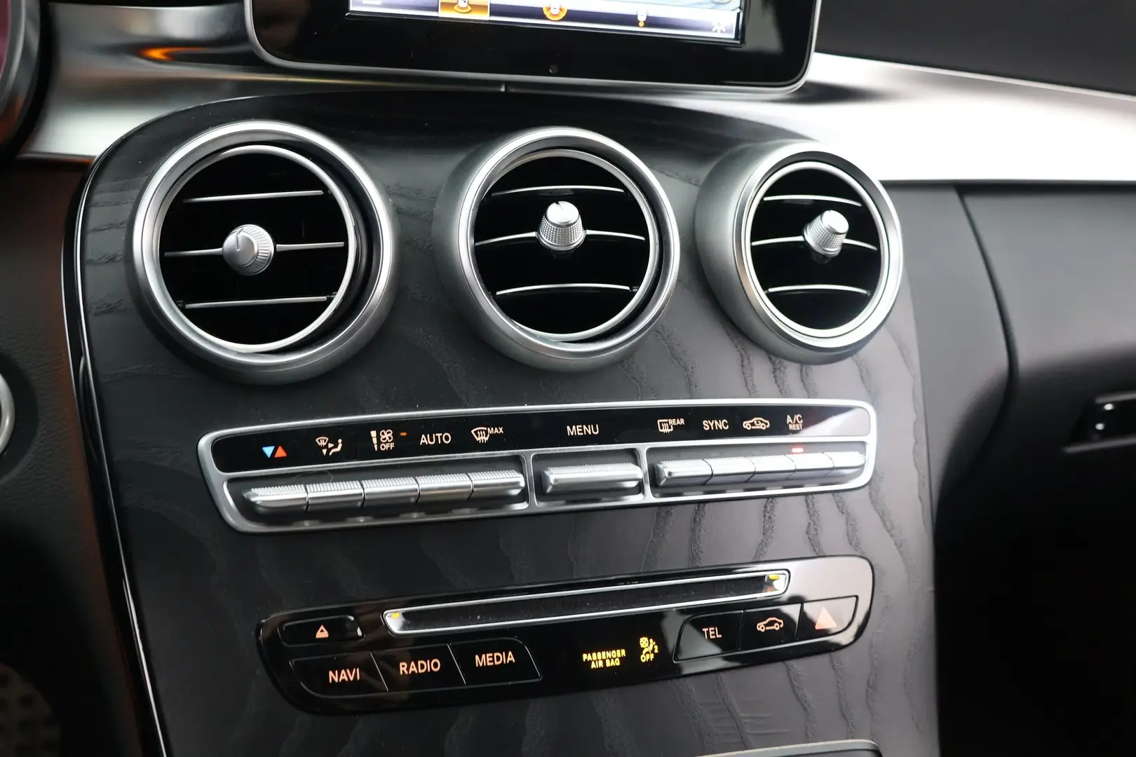 Car Image - 1nc7uSskYub94uou6W4s8p