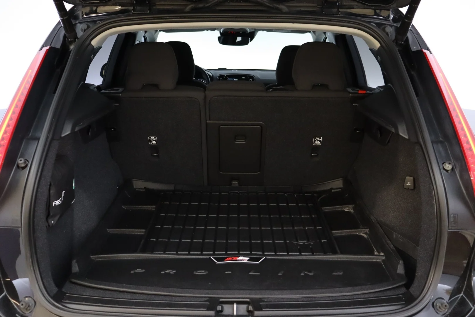 Car Image - 9bXipnUNrkqN3wpZ2UyxZ