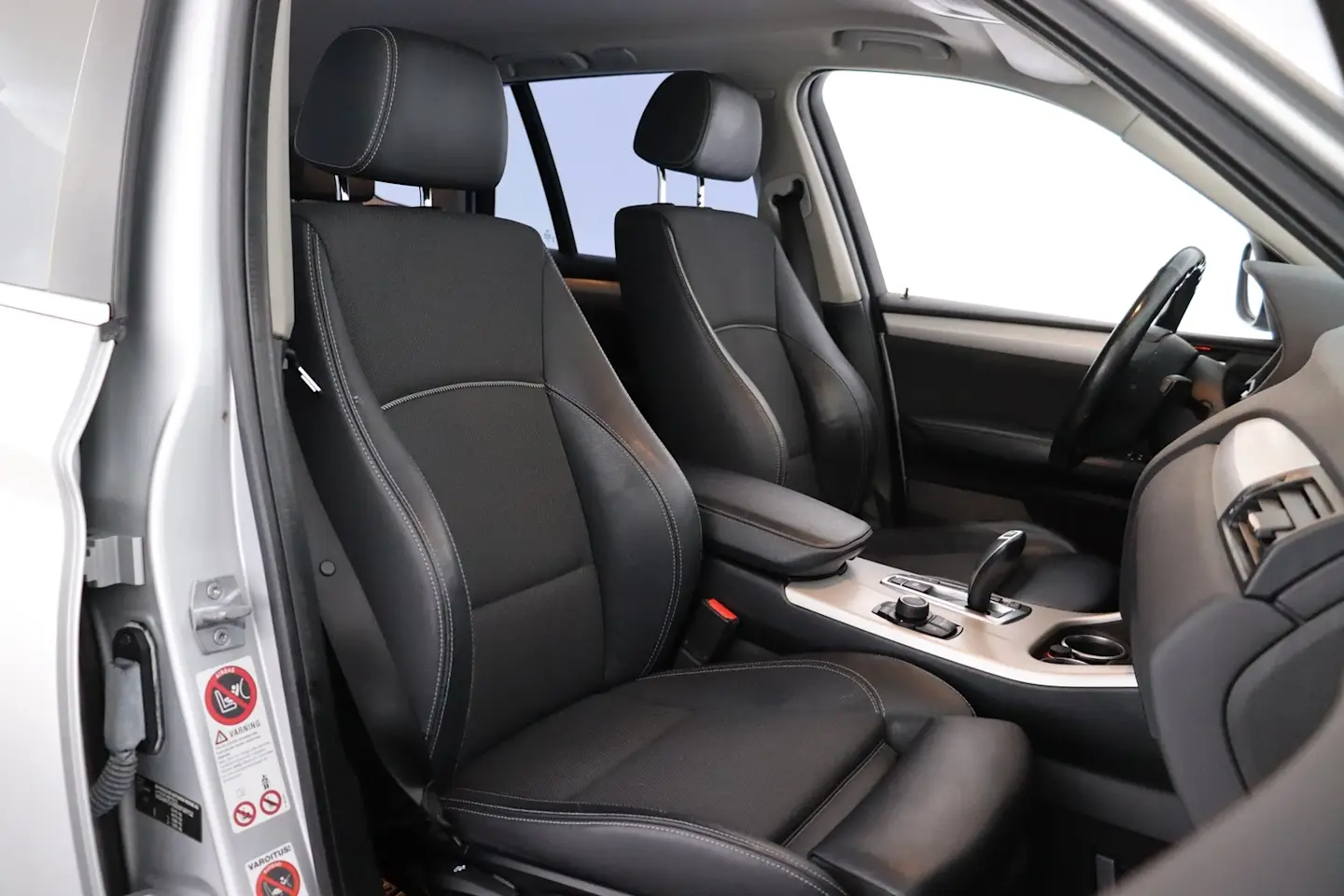 Car Image - X4Szc5fkUzPqg0HwNuQ8F