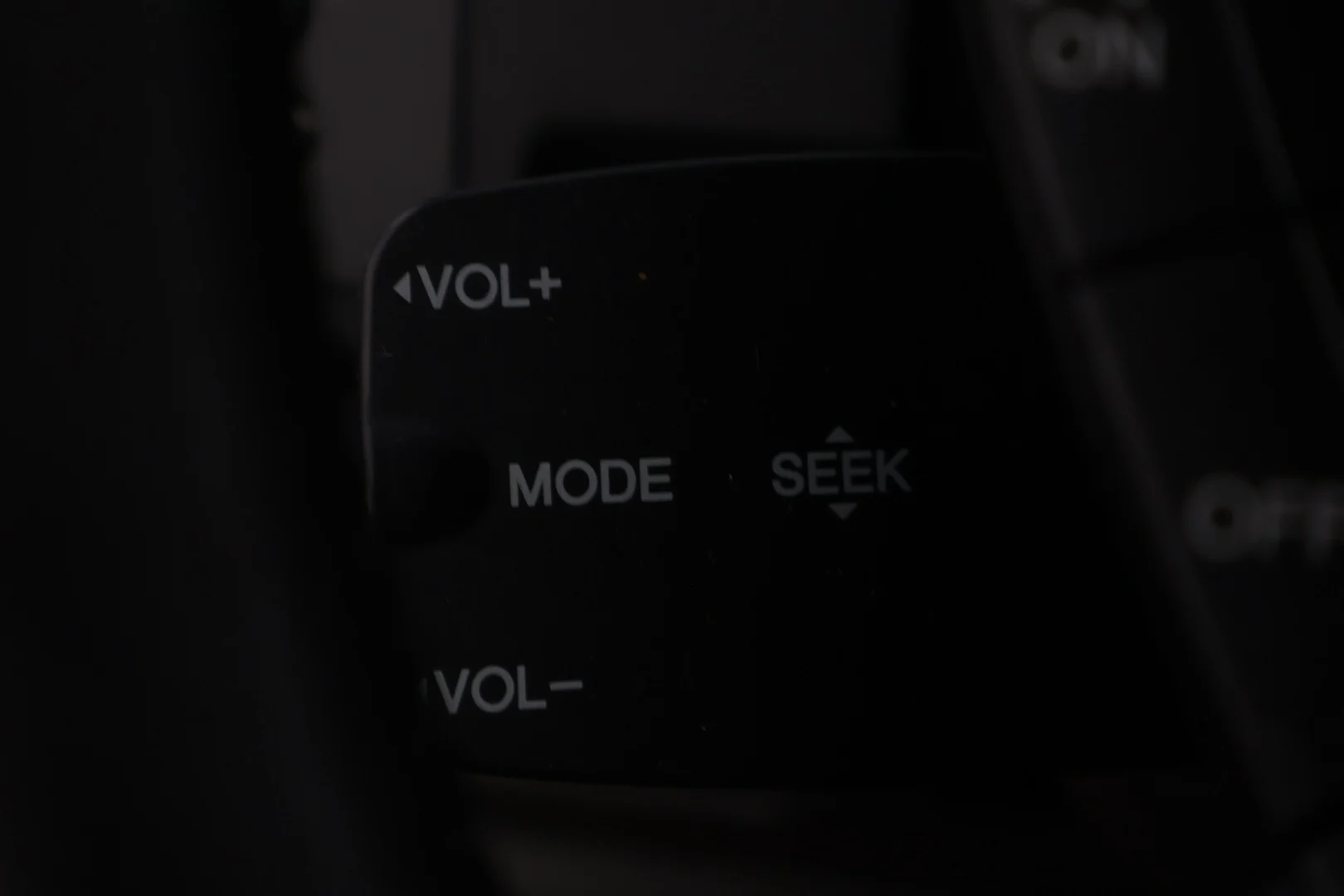 Car Image - 4MROOvRXdu1b3MCxe2aGeo