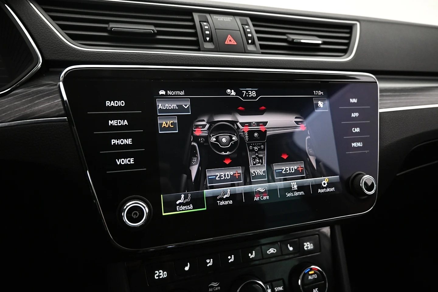 Car Image - yoWYJ7bbNn3bSf7Qz4j5T