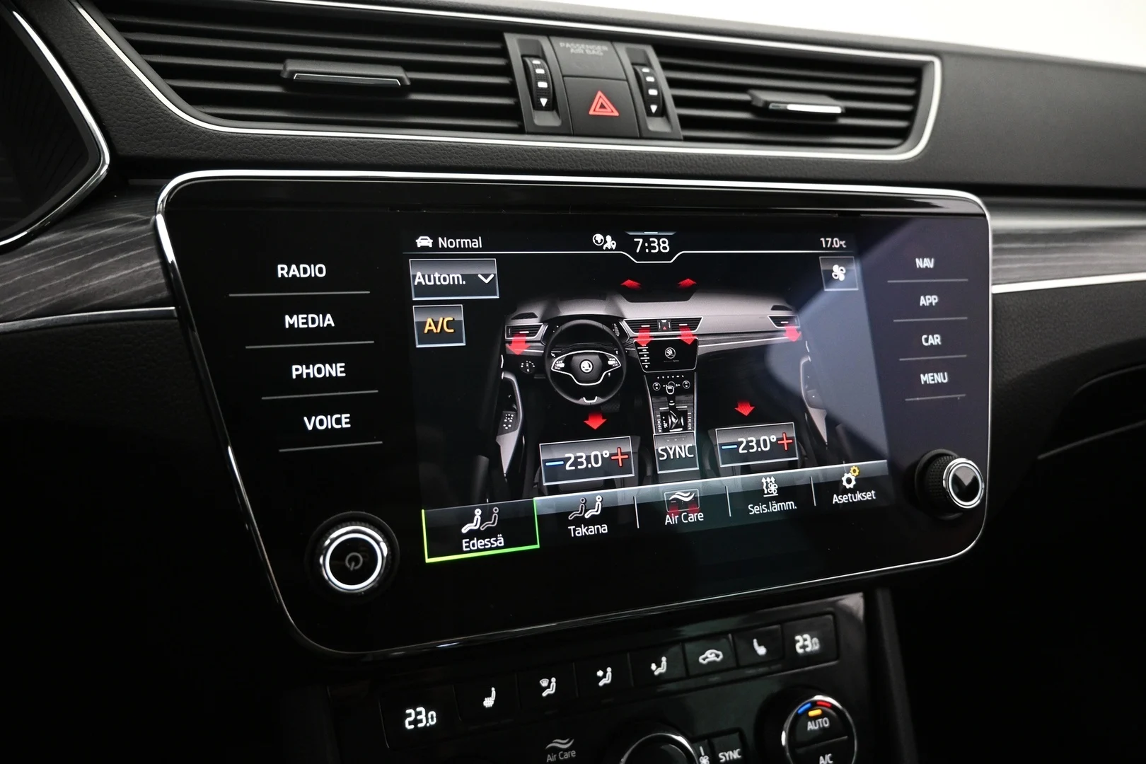 Car Image - yoWYJ7bbNn3bSf7Qz4j5T