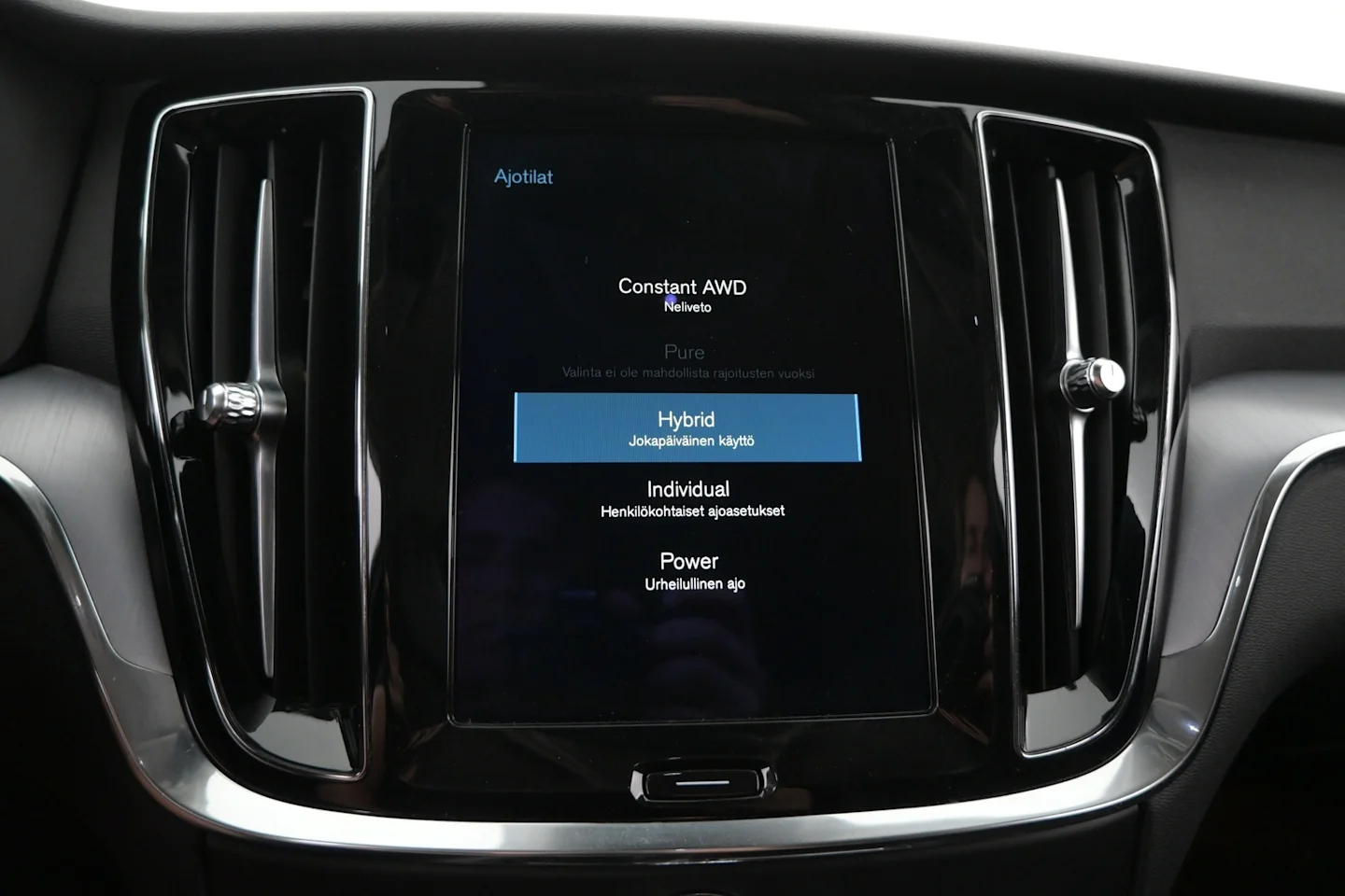 Car Image - uDDOUX4sCfxrj5MZD8XOL