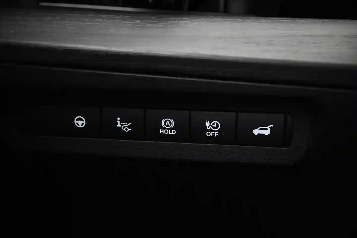 Car Image - 5M9jLbKFSU8ZkJdZMY0AuU