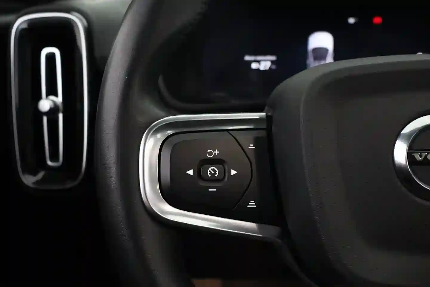 Car Image - 2WEjcSK5gfQeq9K0NFpatK