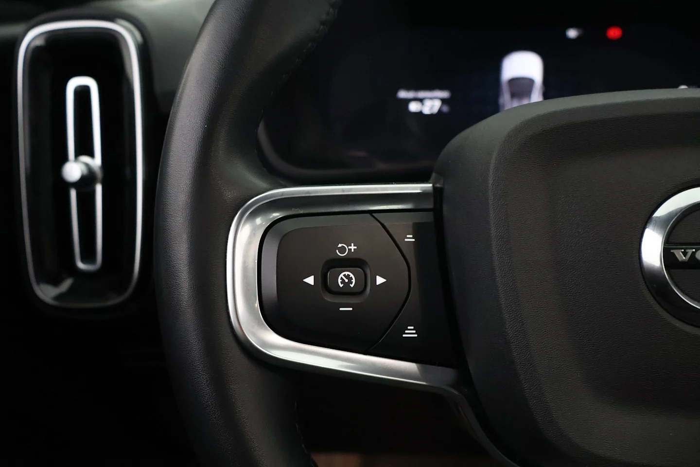 Car Image - 2WEjcSK5gfQeq9K0NFpatK