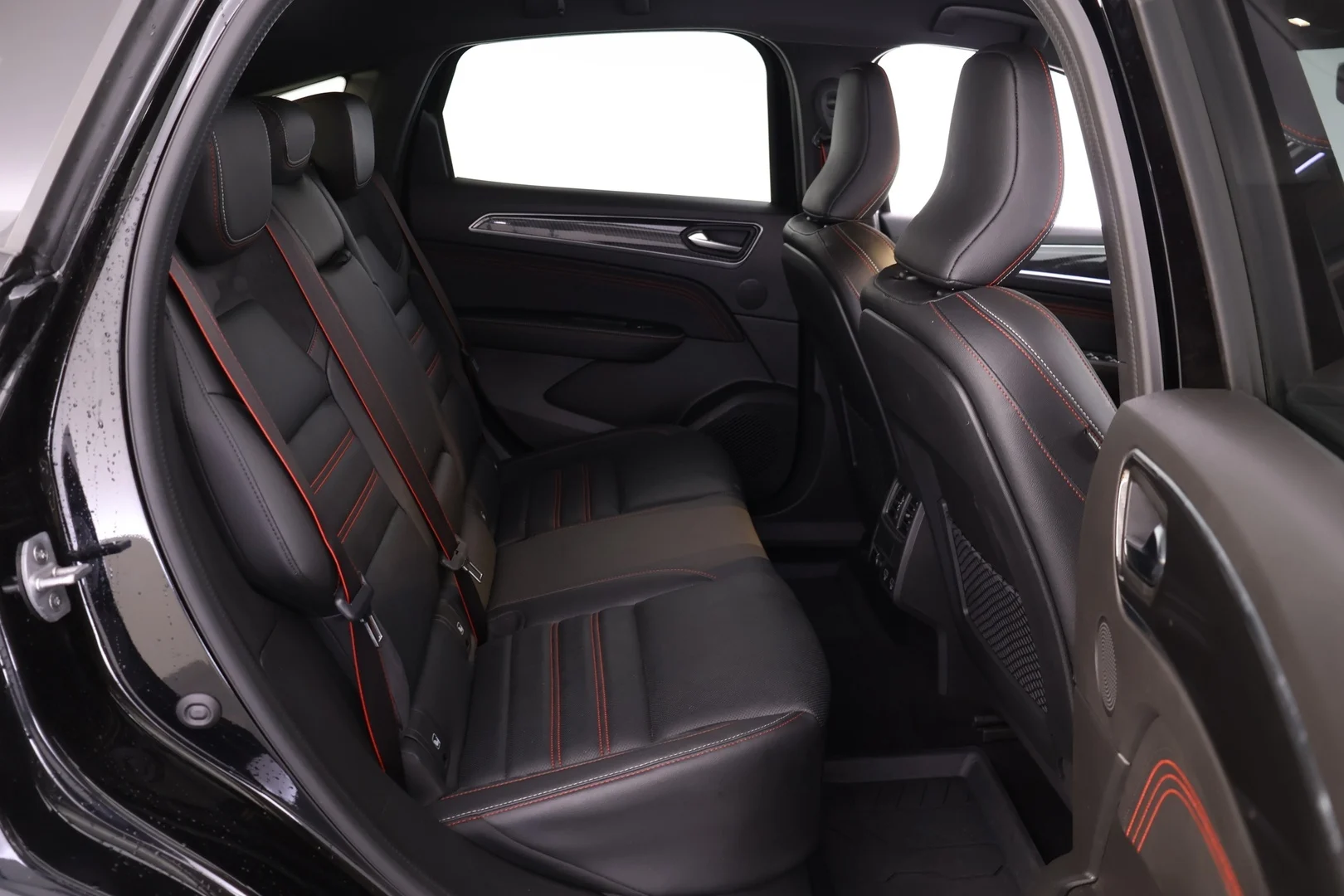 Car Image - 7dk2xSPZLJnkDfxp5qyjPC