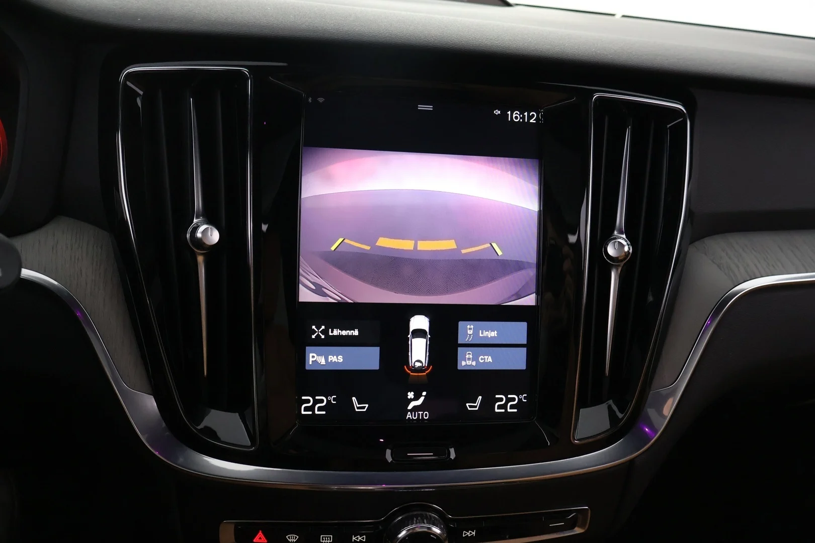 Car Image - 4iNT6MZbniRV0sRoLJpBFn