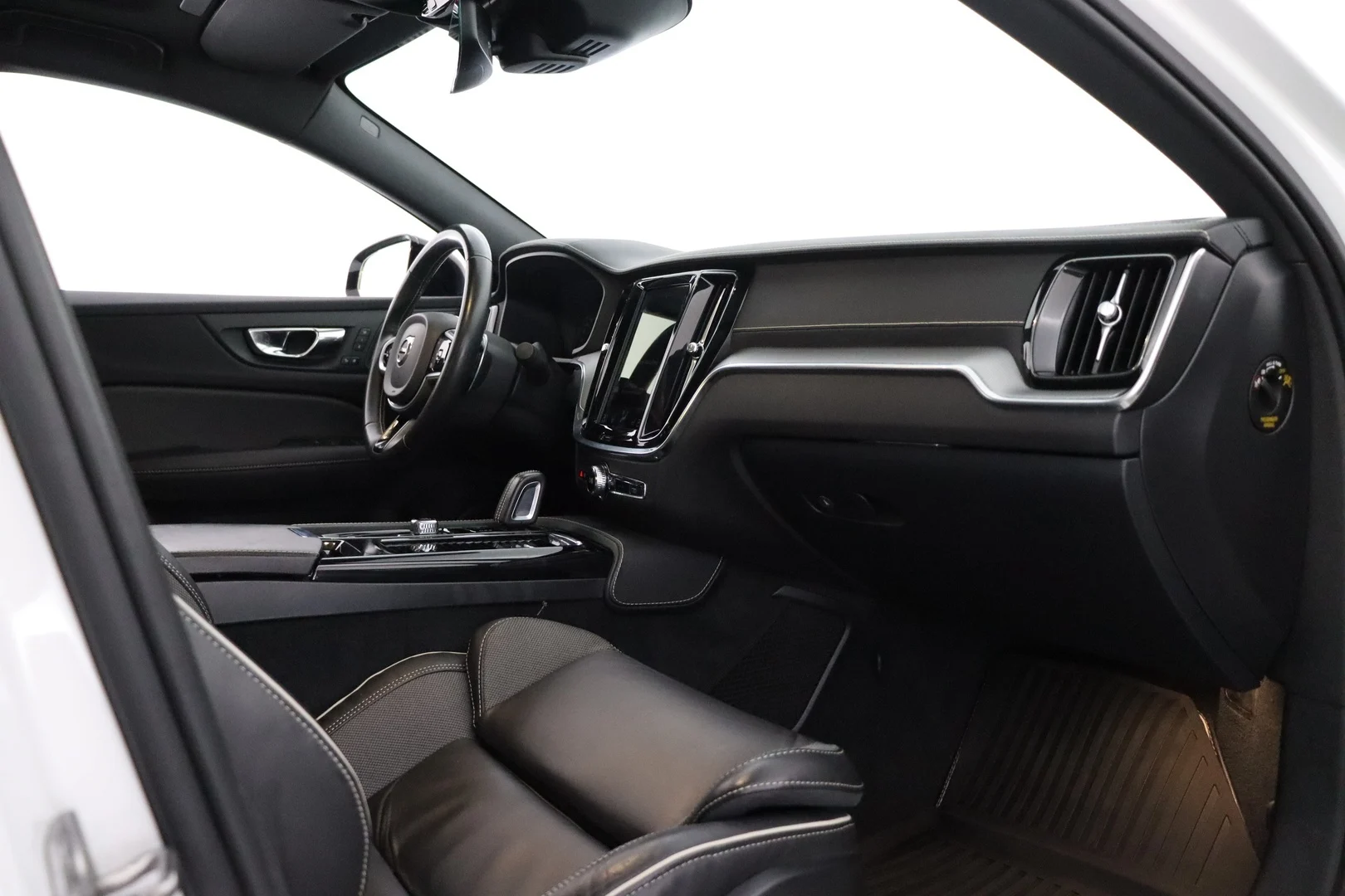 Car Image - 7bccPCuA6FMWp4H9eMiyGm
