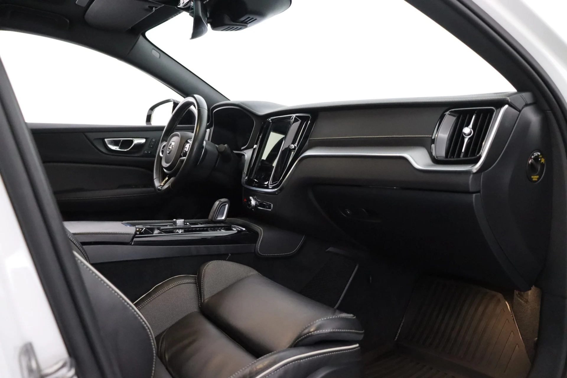Car Image - 7bccPCuA6FMWp4H9eMiyGm