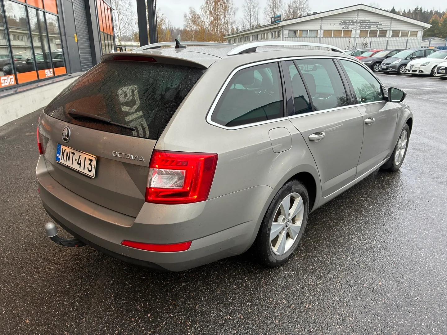 Car Image - 7mcxJ9XxqjRHrLxQGRjItB