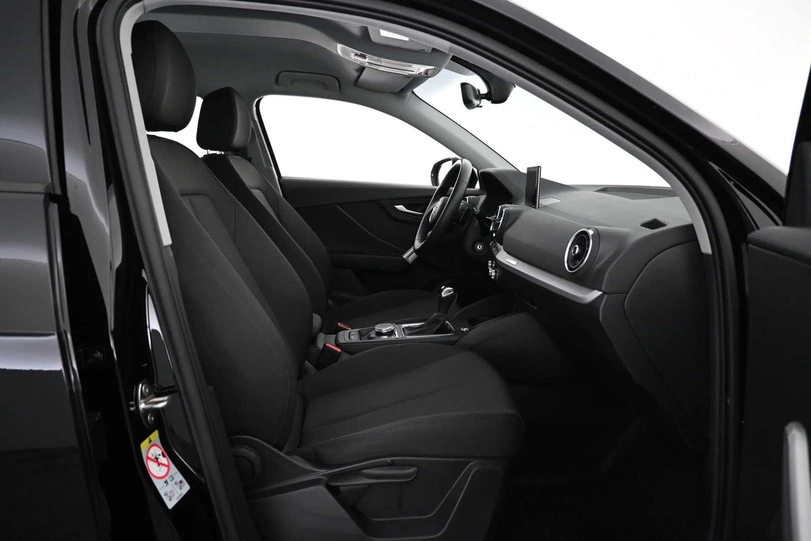 Car Image - 5eiHw89qvPjV2UumczQ2ye