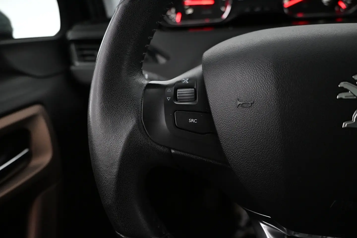Car Image - 51L90vu2rv3nh4kdtXO5qy