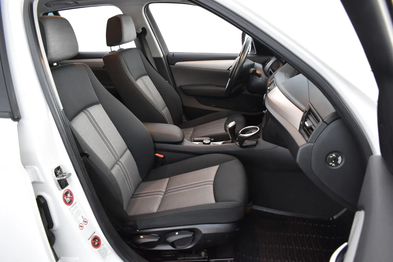 Car Image - 2WQxy27TrRdRCW9DTMuYqi