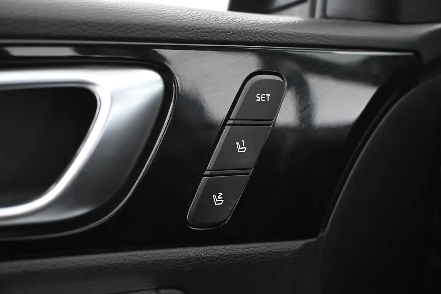 Car Image - 4T9zpYSP39In1P9zea7liu