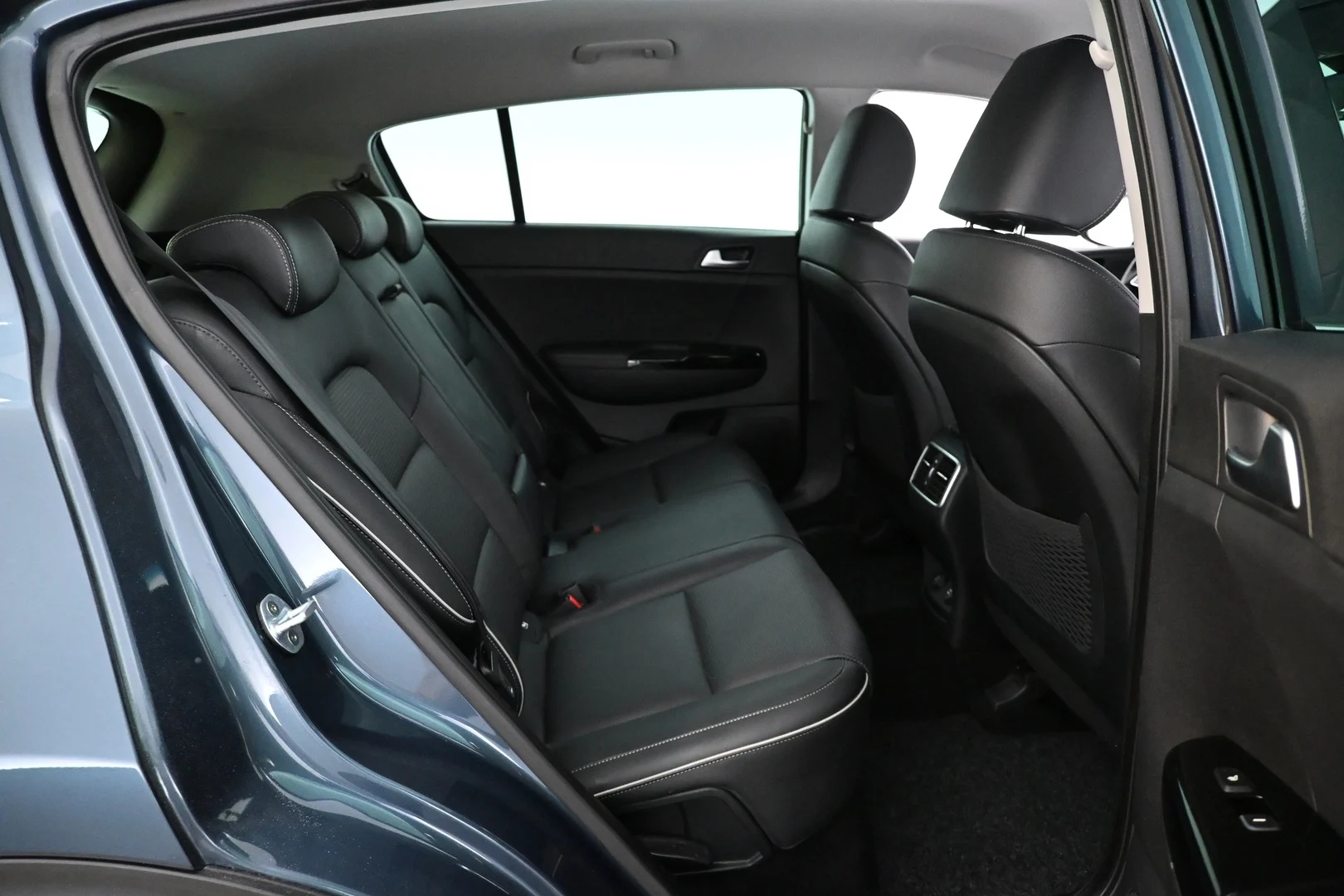 Car Image - 7C4lEjkFtvku6Q8aFLMSKV