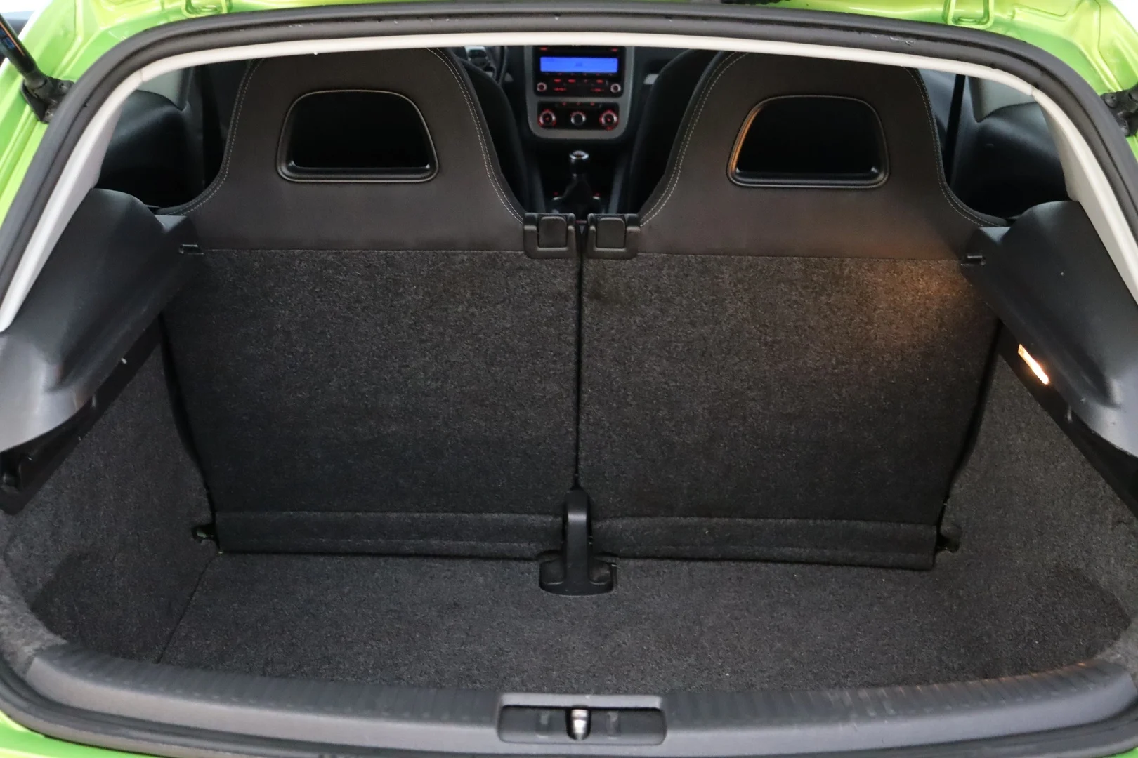 Car Image - 6tPwqdE0Peb1r8jELkfiTs
