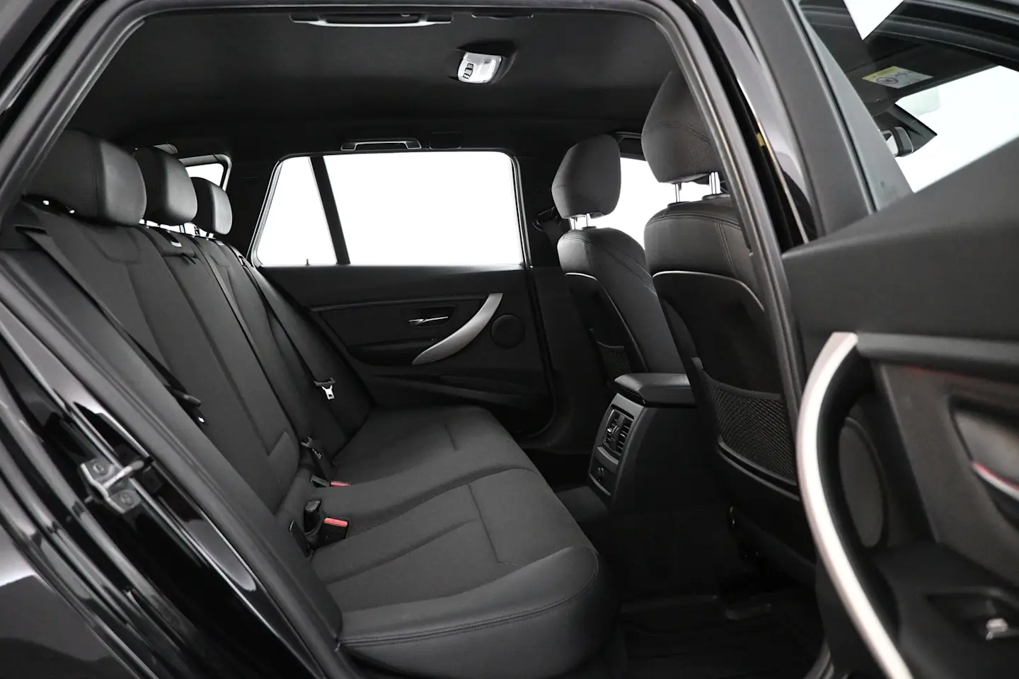 Car Image - 4Q0uElHJepHqargVVtLY0m