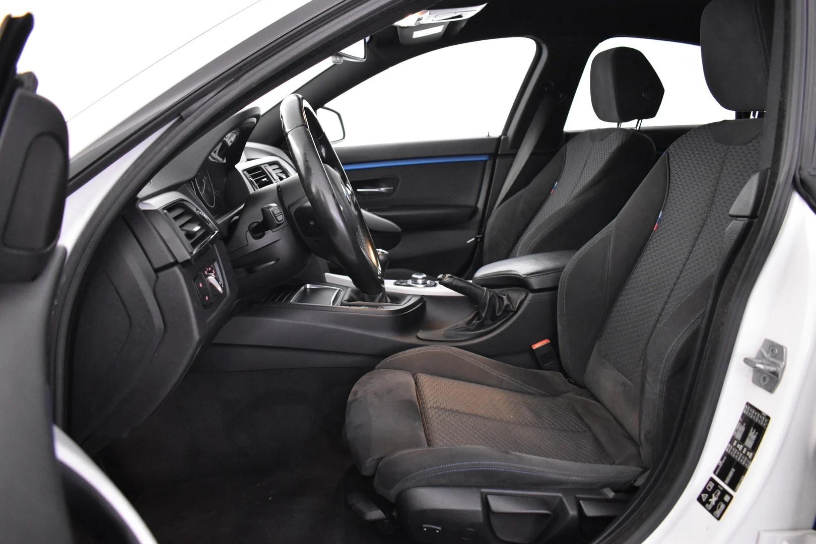 Car Image - 4ltpRQBgzcT4H3MtUhVP5w