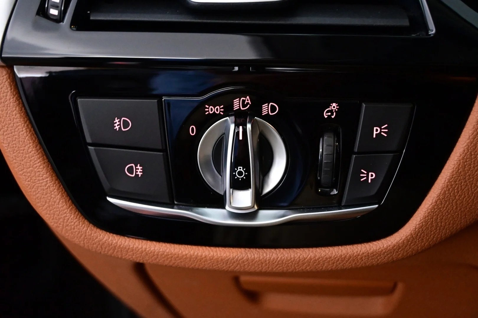 Car Image - 211a8E1UZnZw9jKzqC2p2h