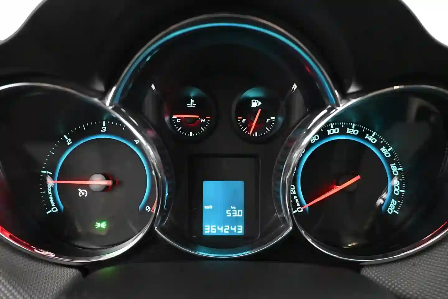 Car Image - 3k28J2OsPhugaIrLWHSPil