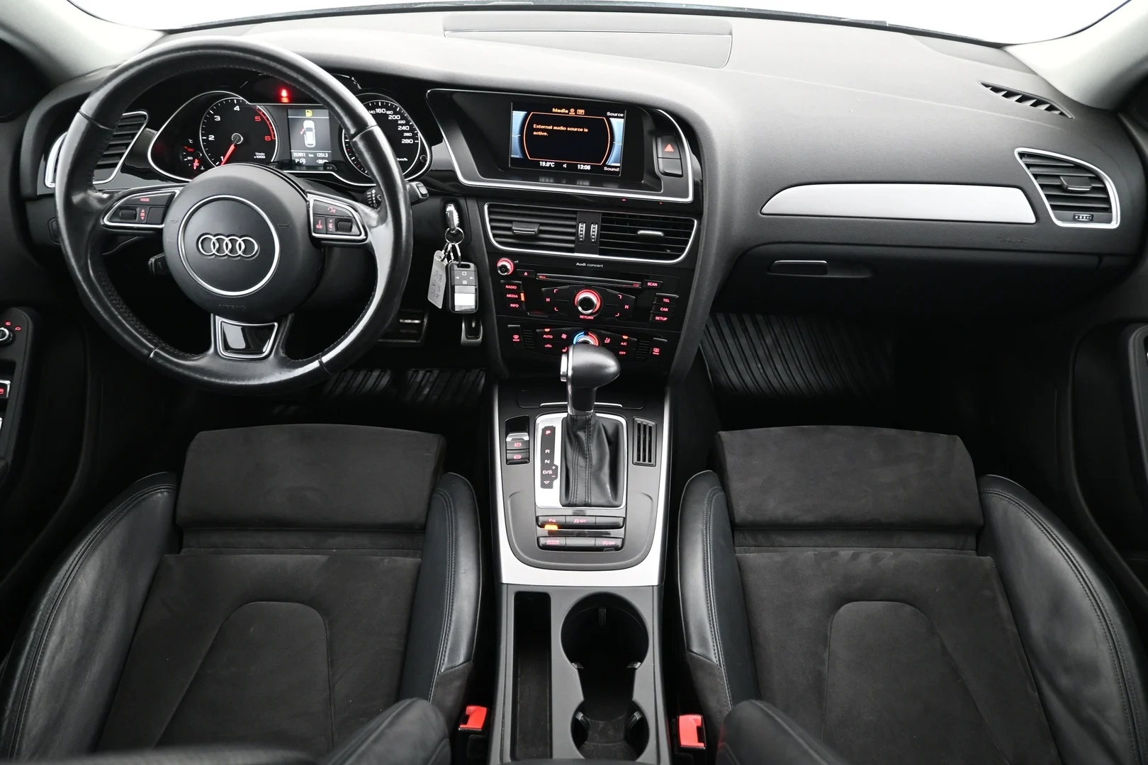 Car Image - 1I4Q5ZaAi8uC6C27sGRU5C