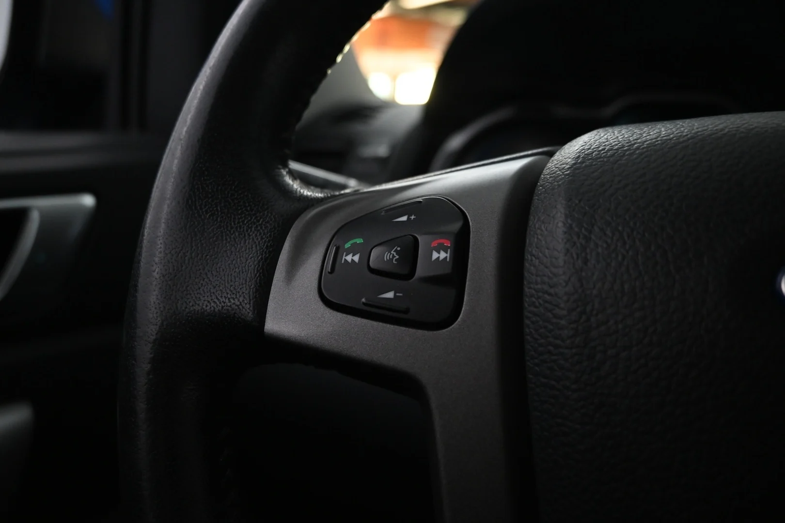 Car Image - 3r7knY7fdVWL7wi7OEY1dE