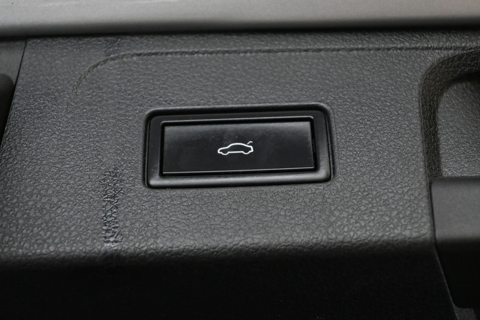 Car Image - 3CIoHc8JqtcV7fWL3BGs5H