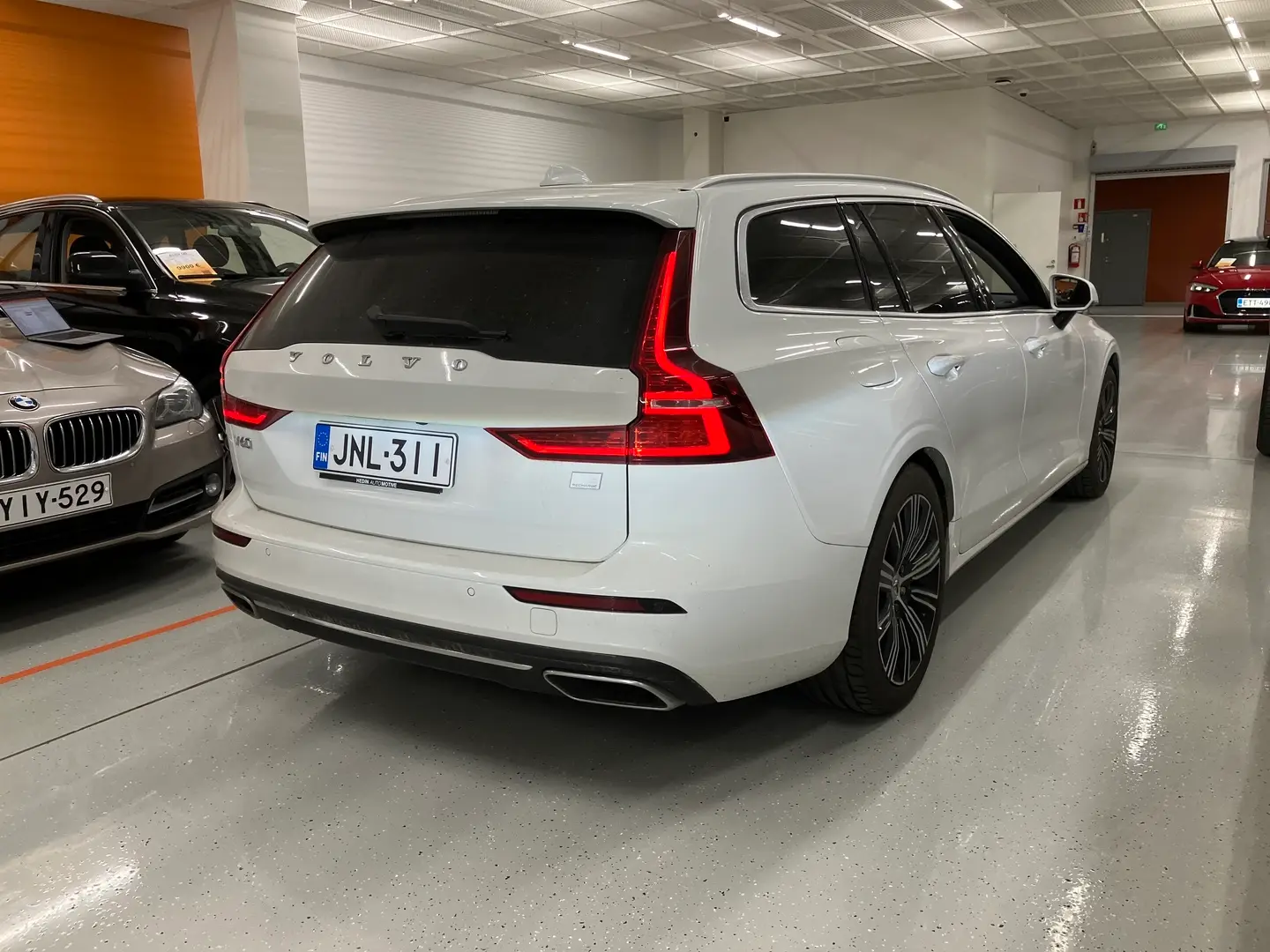 Car Image - uDDOUX4sCfxrj5MZD8XOL
