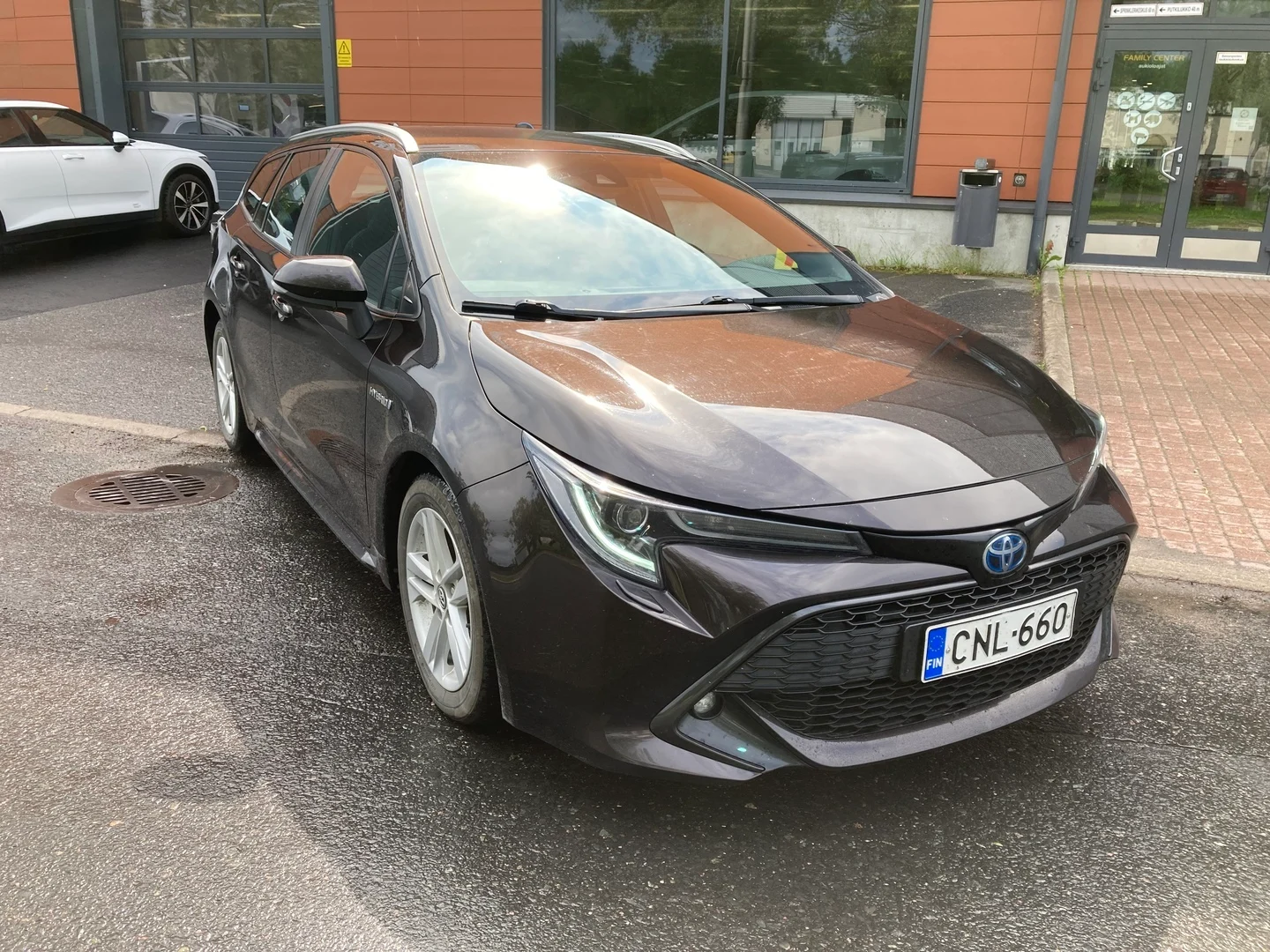 Car Image - UyYMSMH3XpXKCDl73Zh3E