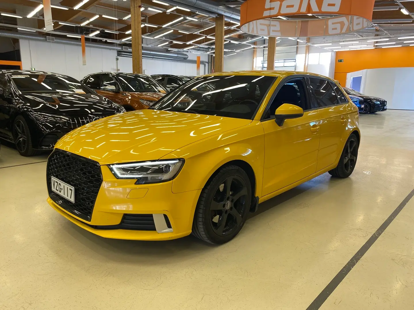 Car Image - 3LU0P3J2YHtACGGi9ZmQHK