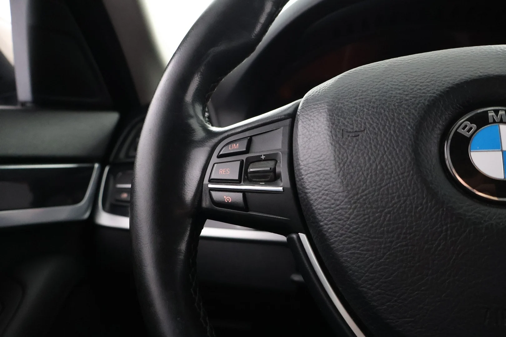 Car Image - 76iLkYbYjjTWHml4Cgt4Eu