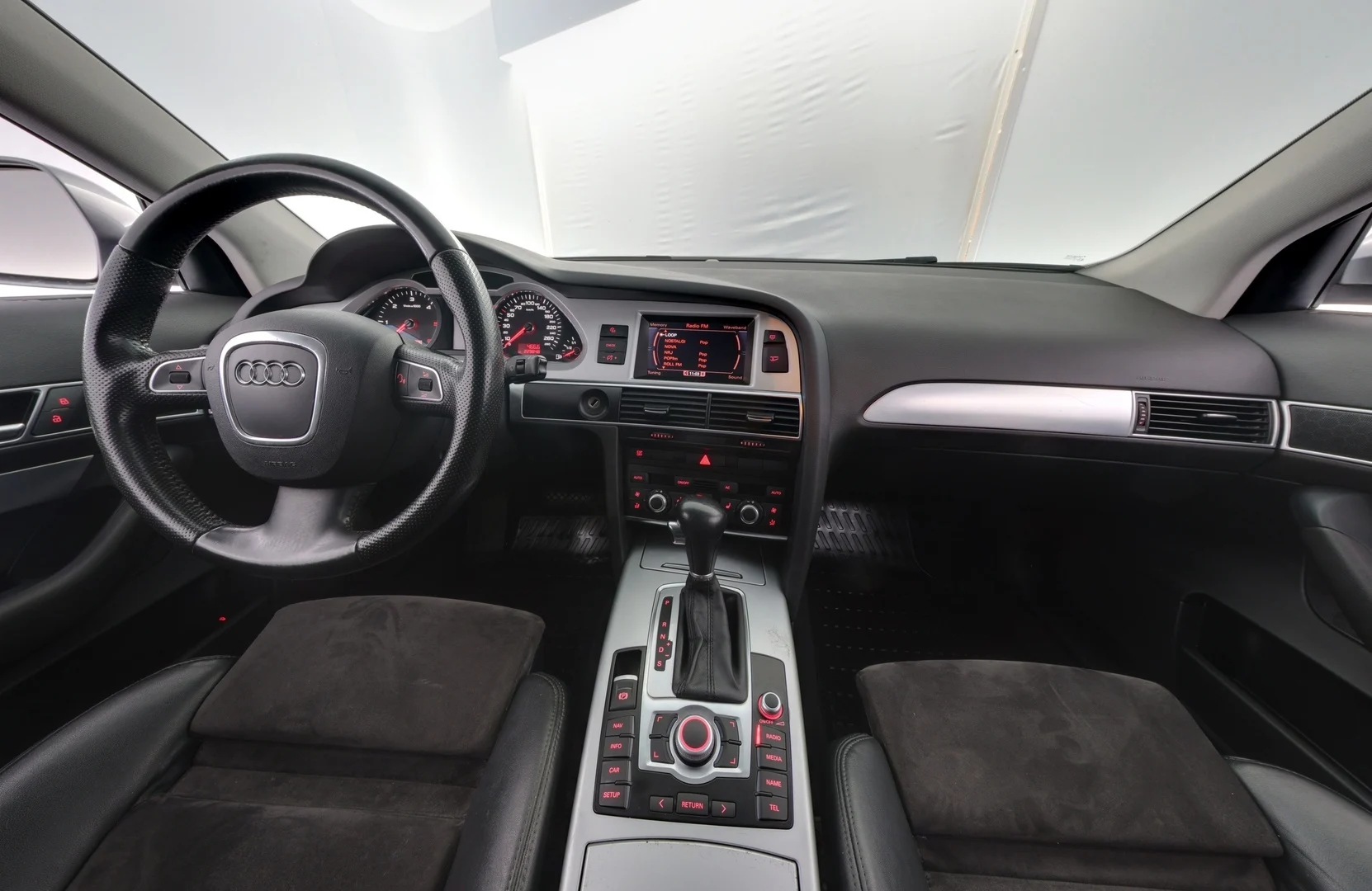 Car Image - 7rLsQwOJgfEJftydcUILGR
