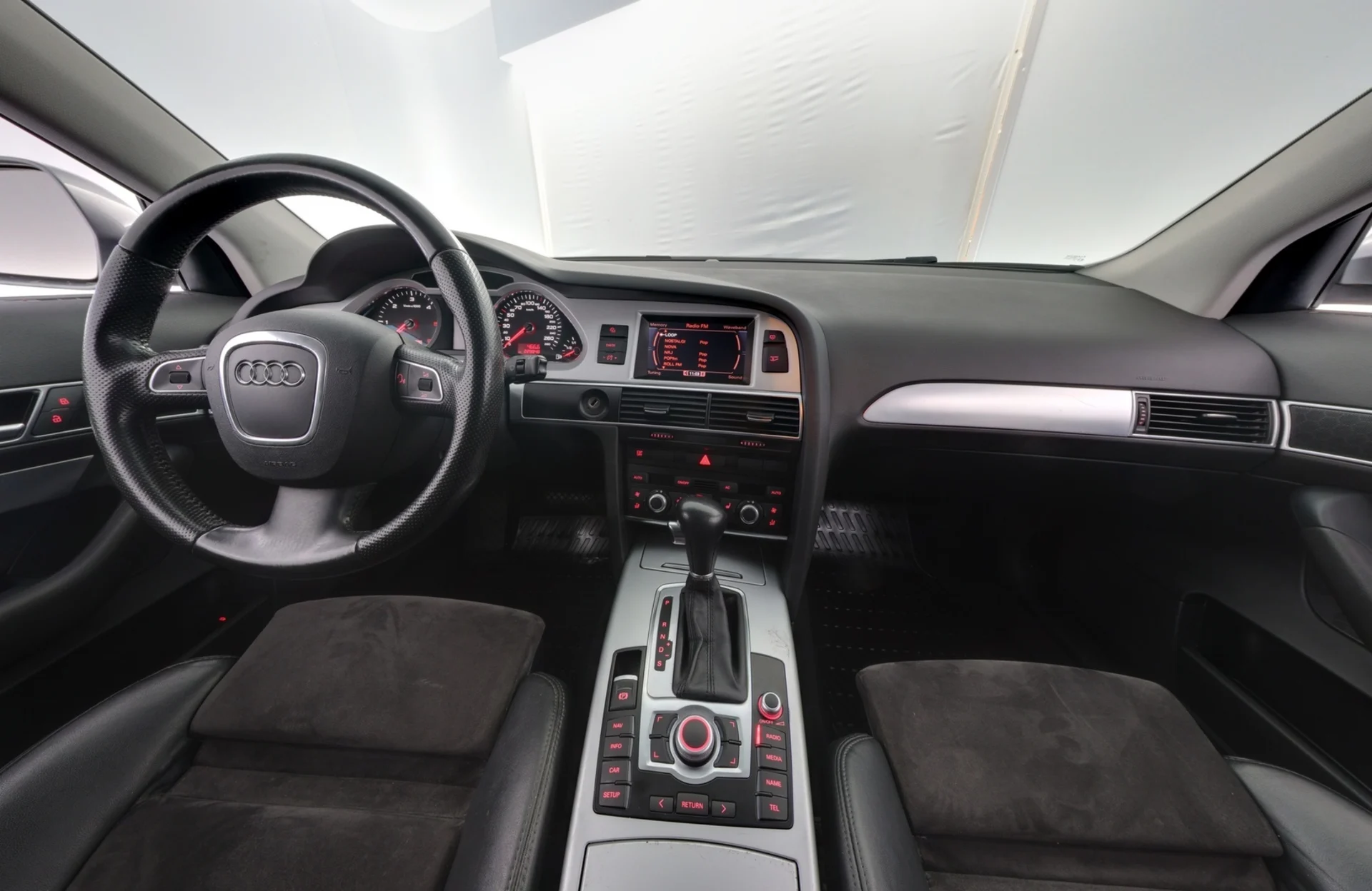Car Image - 7rLsQwOJgfEJftydcUILGR