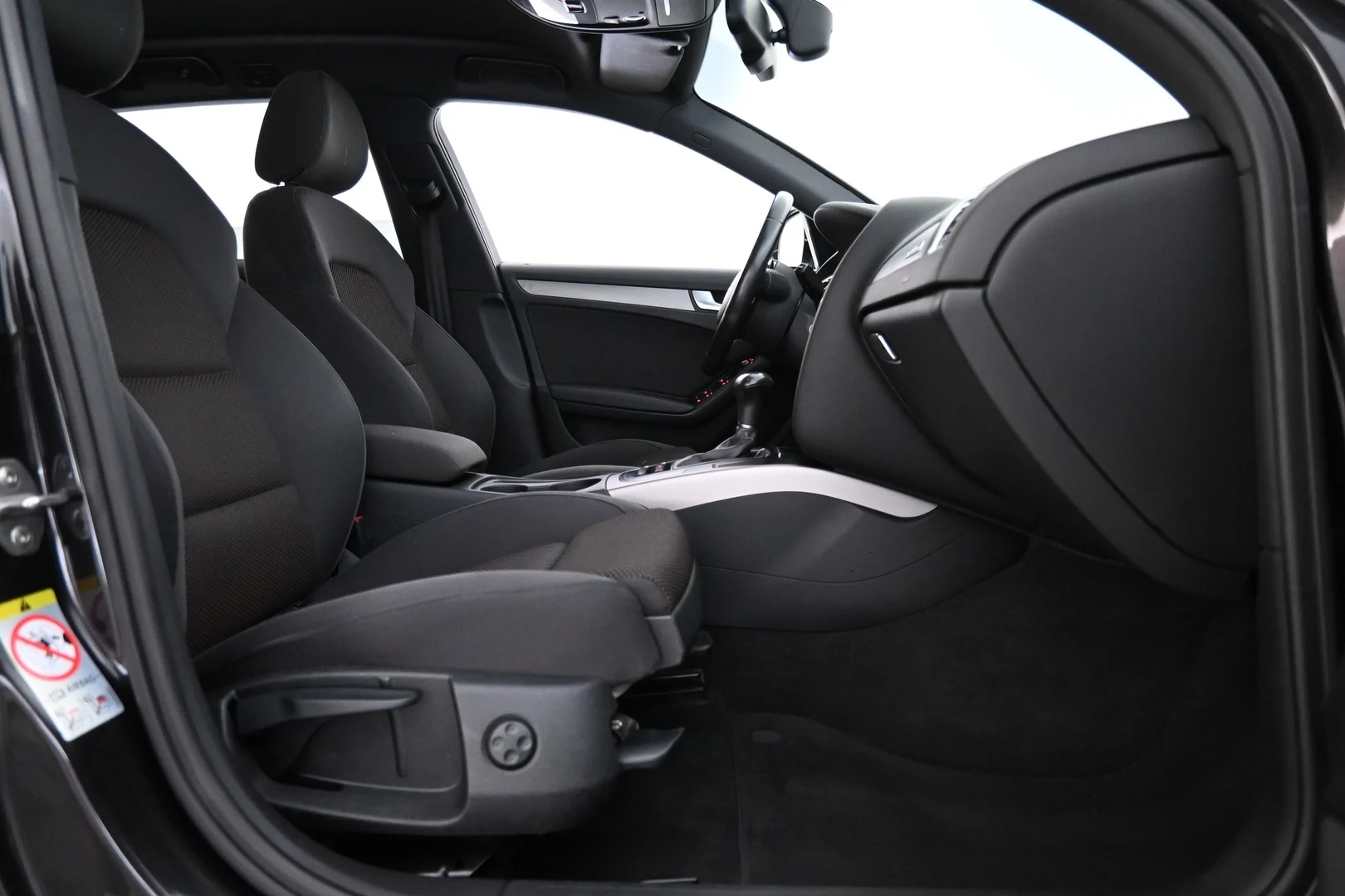 Car Image - 75Dhsty6M13xK5vKlxq81H