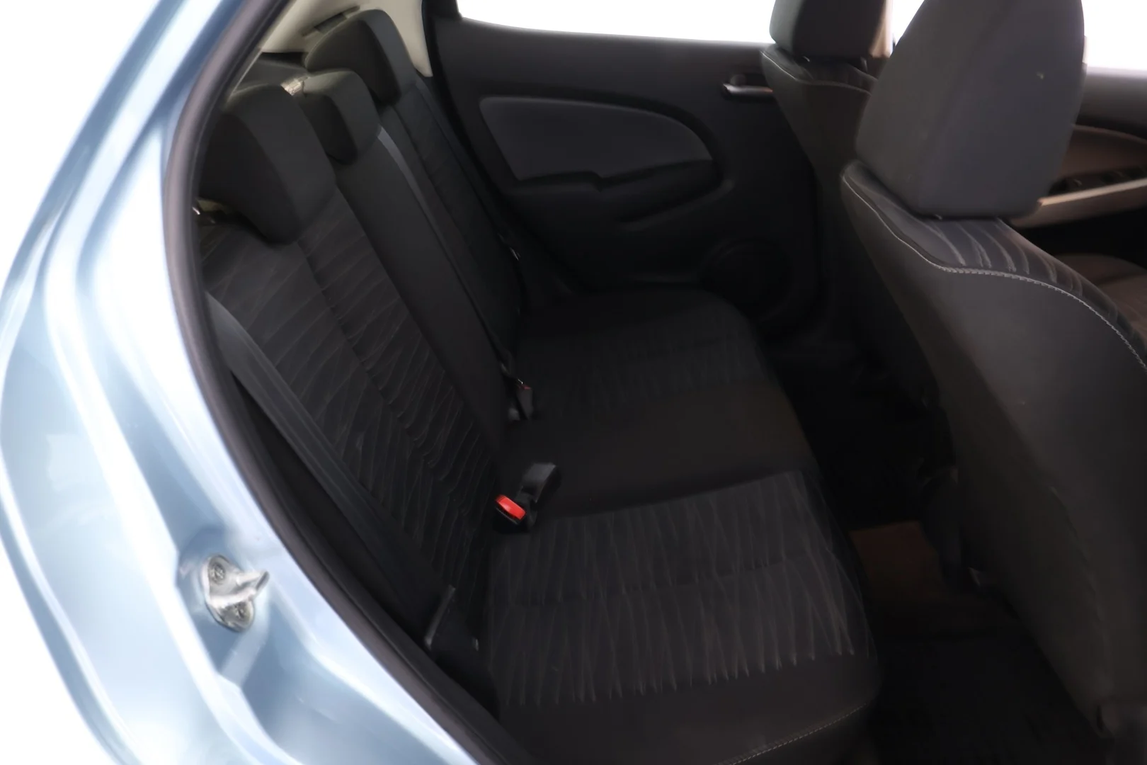 Car Image - 7EVpKj1yZwUN1eYrNr4uKQ