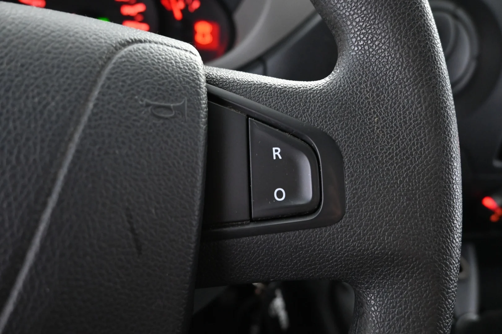 Car Image - 60w0nKeemZfx6JULUkWuCP