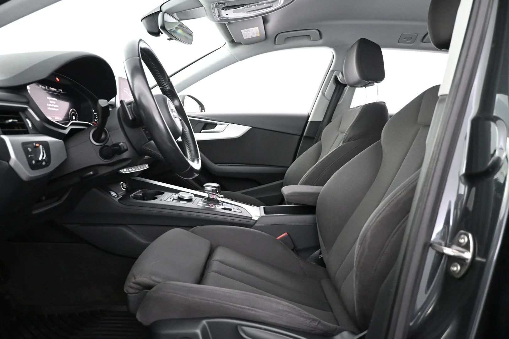 Car Image - 1EhQmXVgeuLqHinqUSffE4
