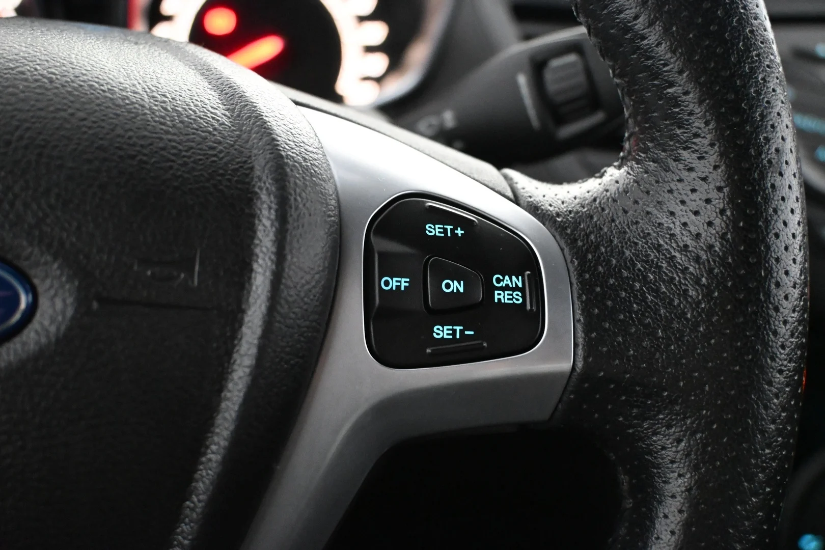 Car Image - 1R46CEi3e4NVlx8H4jsKf2