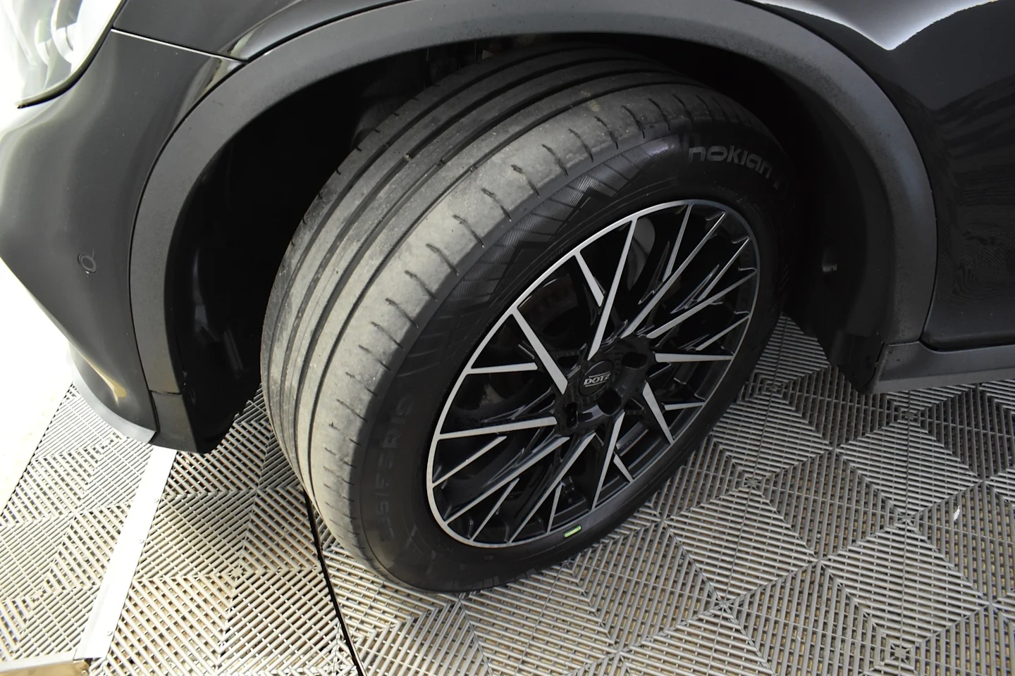 Car Image - RLCnEQRn3Cz2TgY39MSnq