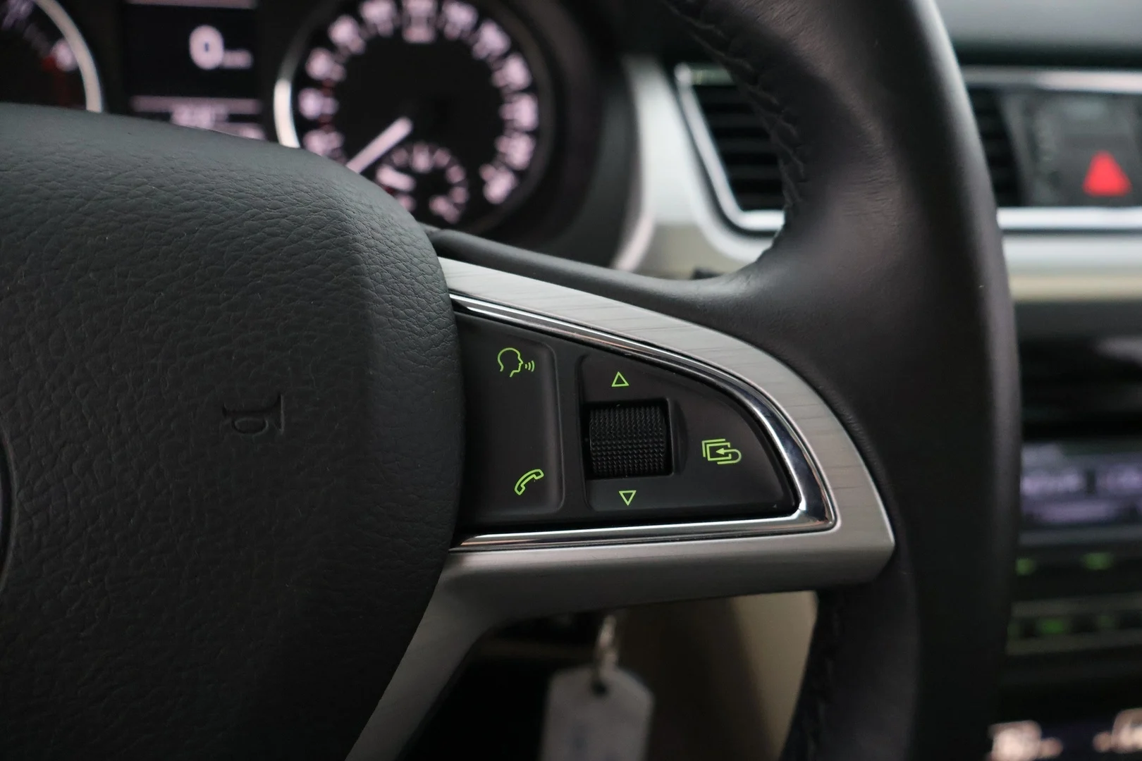 Car Image - 7wzPjxD1rBHffsOvqSRRoS