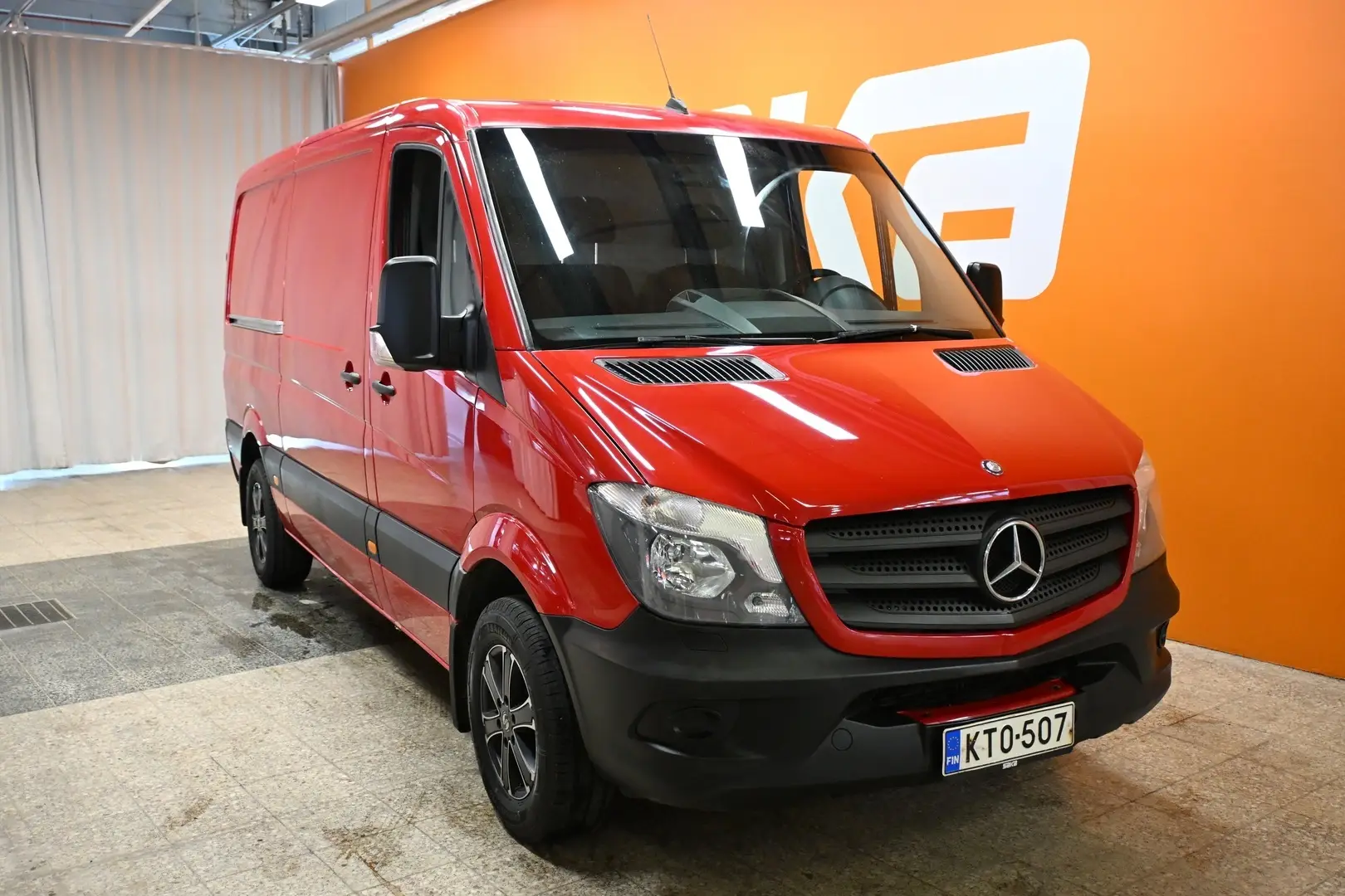 Car Image - 2sWZyuiuEbe9jewjcEL8ZT
