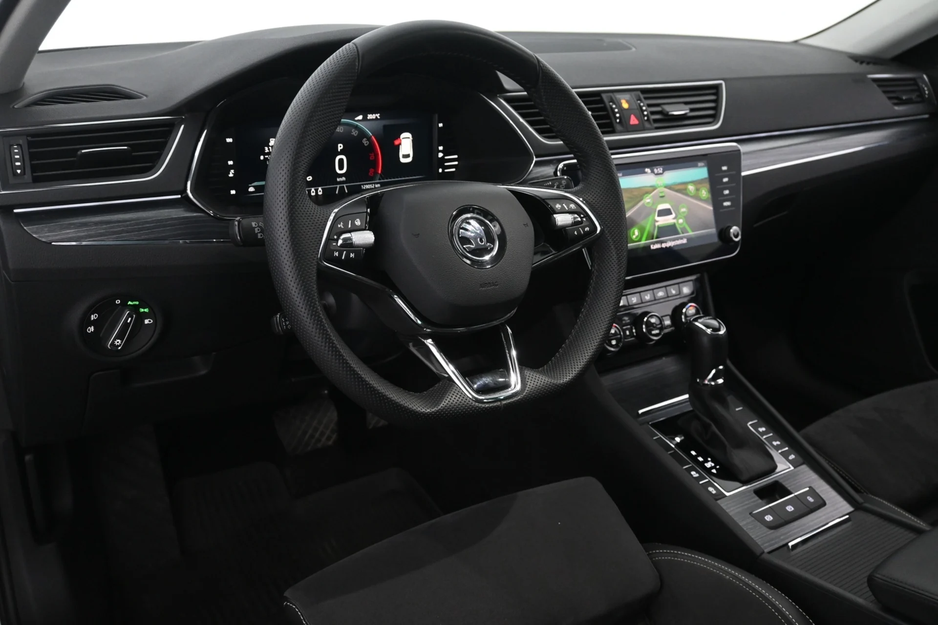 Car Image - Pwitx3Zqt6vrQSTGVYUG8