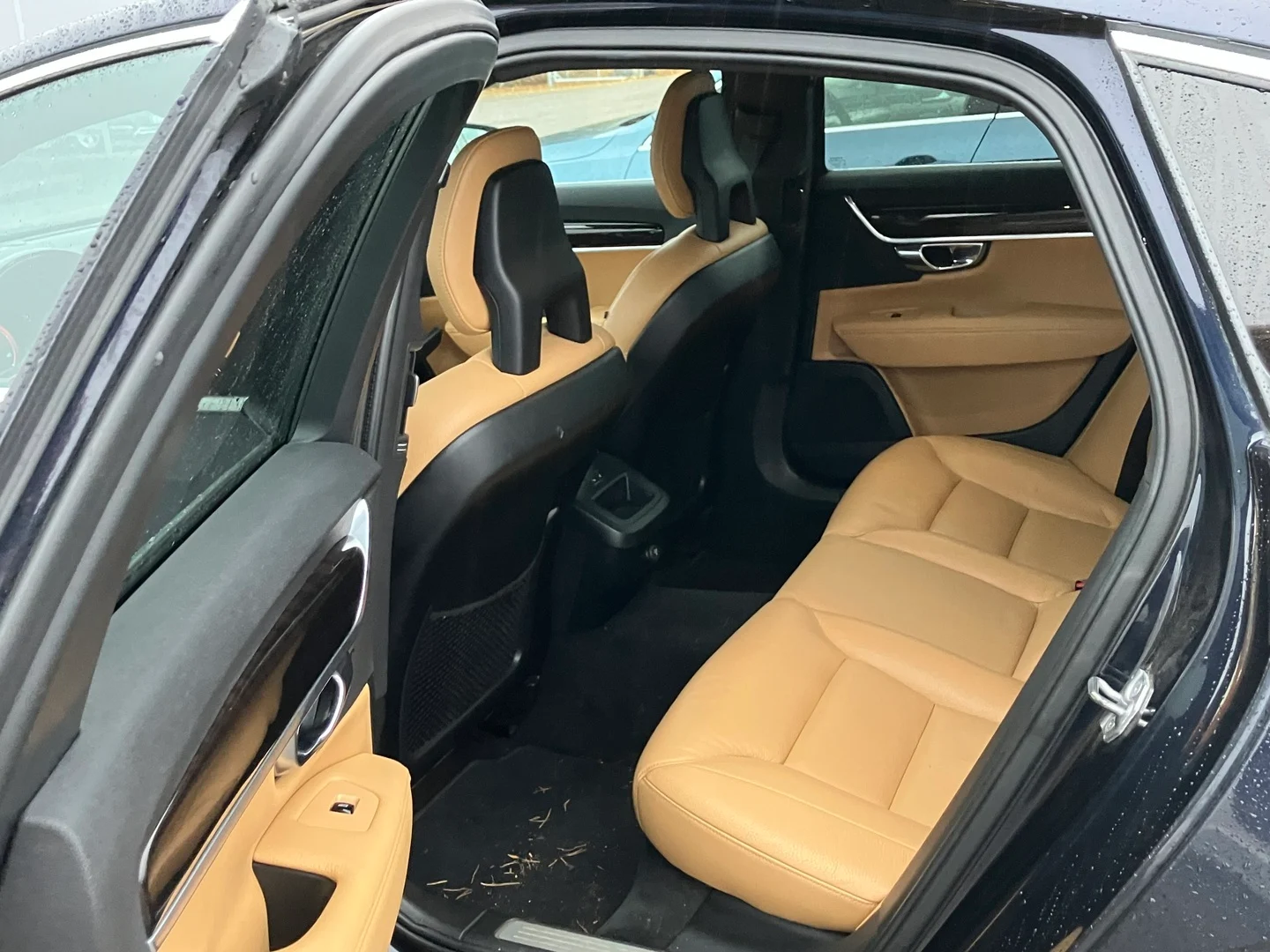 Car Image - 4NSG4JoyU1sFXoNTBKfcPe