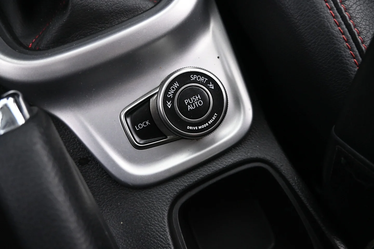 Car Image - 4dt6Do2YSyF8V5c6TejC6c